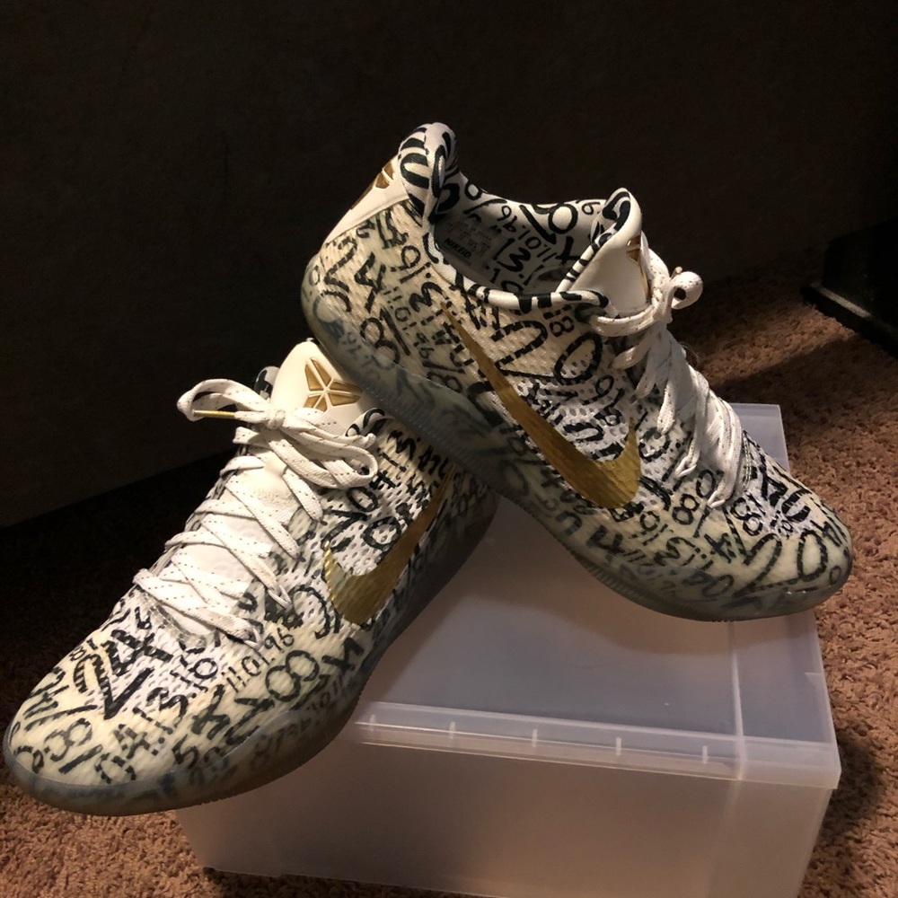Nike Kobe XI (11) Low (Mamba Day)